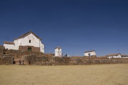 Sacred_Valley_Village_1.jpg