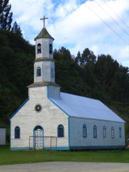 Chiloe_Old_Church.jpg