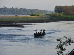 Tambopata_River.jpg