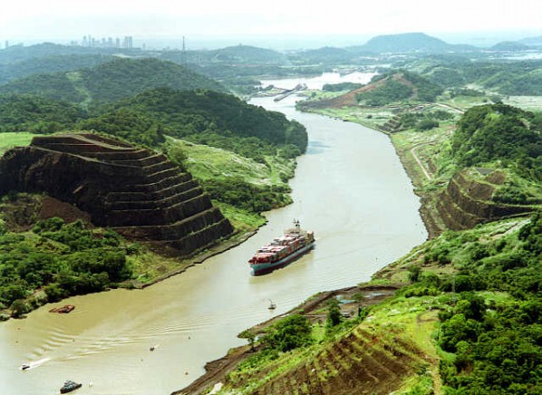 panama_canal_03.jpg